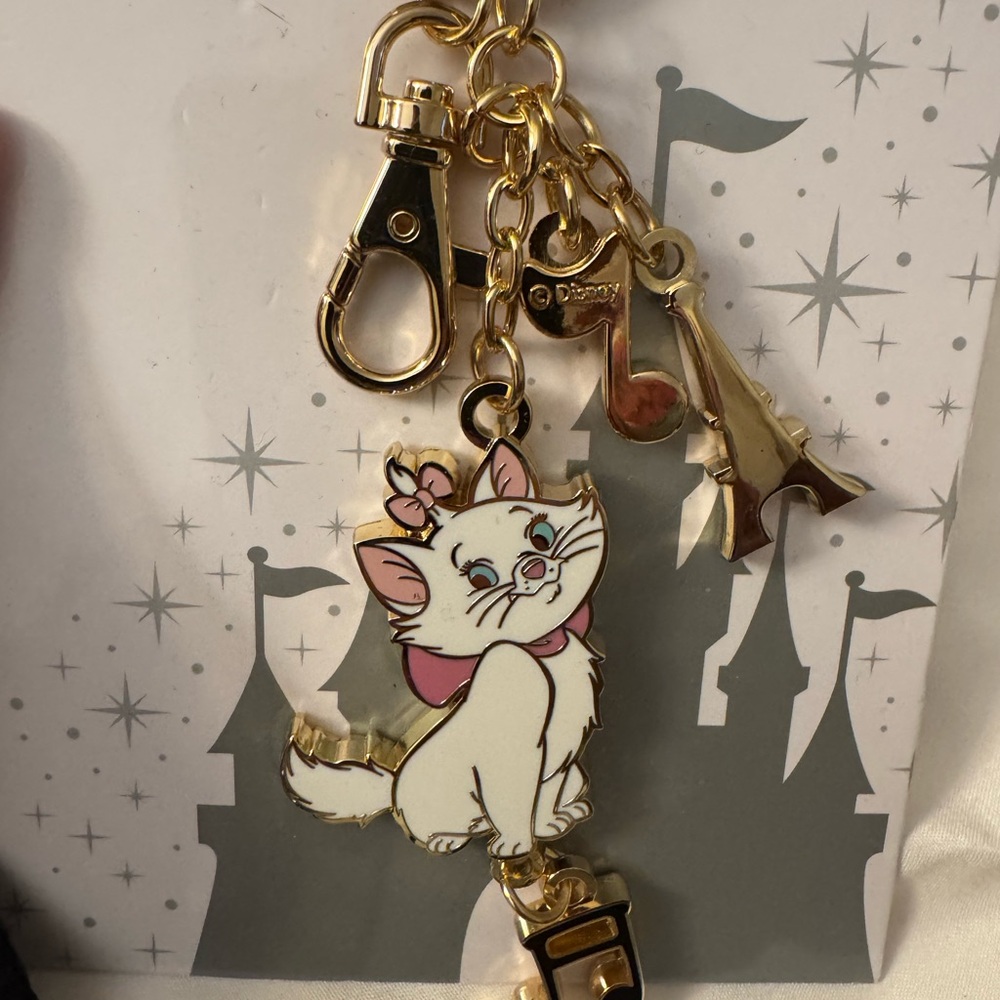 Disney Gold and White Marie Key Holder